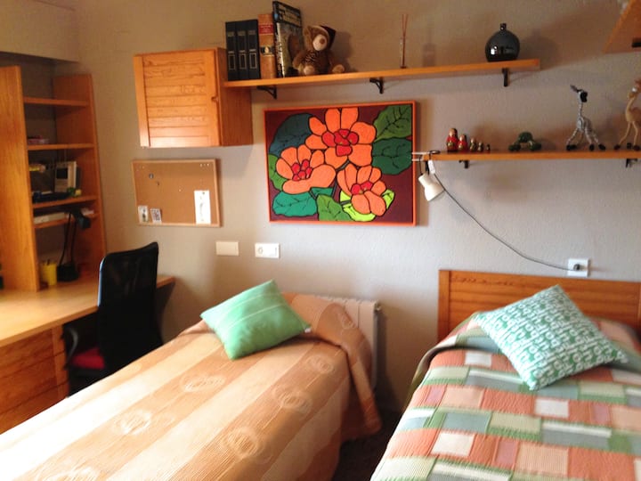 Საძინებელი 3. შესაძლებელია 2 საწოლის განთავსება (ერთი ბუდე)