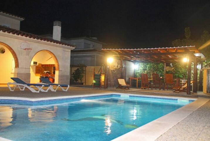 Club Villamar – Lucerna gallery image 3