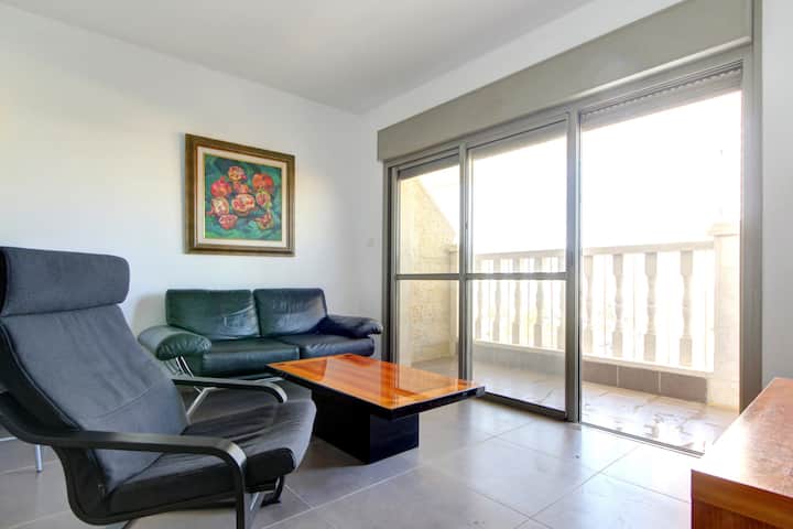 Brand New Deluxe Central Terrace Apt +Parking - Jerusalem