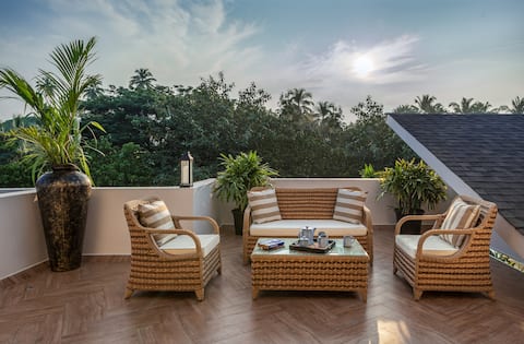 Celebration: 6BHK Luxury Villa - Pool/Jaccuzi/Bar