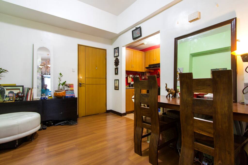Bed and Breakfast in Eastwood City - Condominiums for Rent in Quezon City, Metro Manila, Philippines