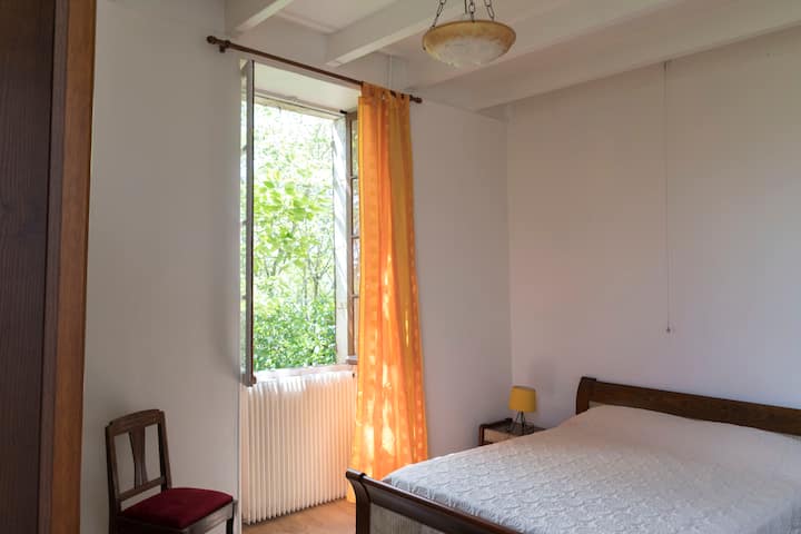 The "yellow" bedroom