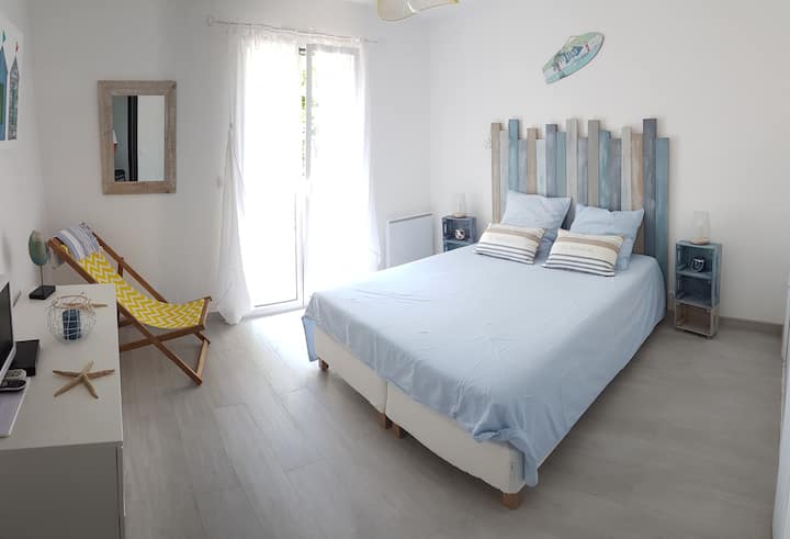 חדר על החוף