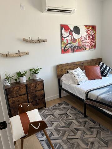Lovely 3 bed condo in Bushwick/Ridgewood area gallery image 5