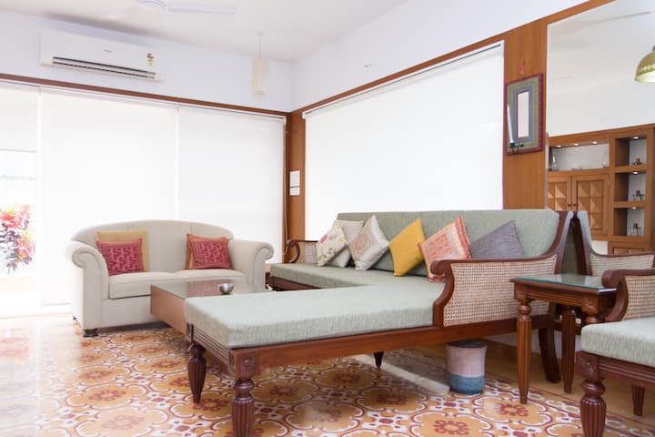 Living room image 1