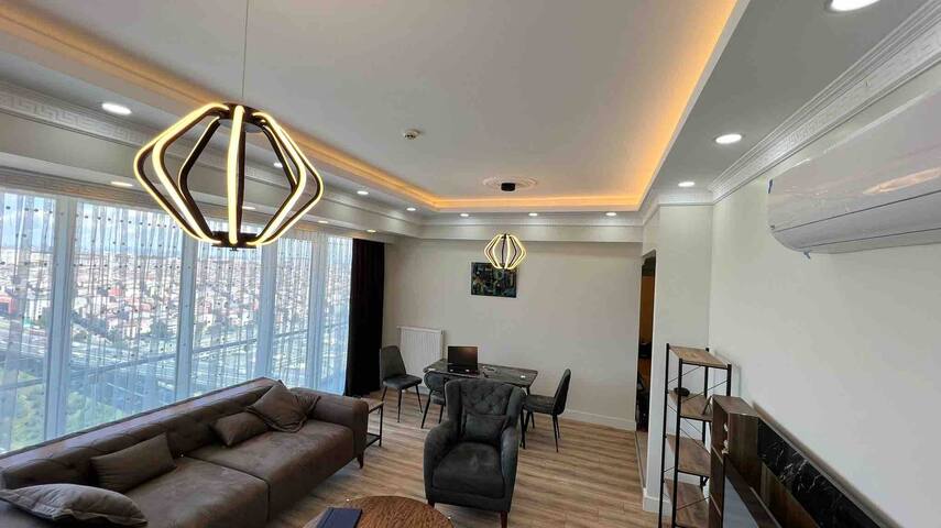 Luxury 2BR gallery image 2