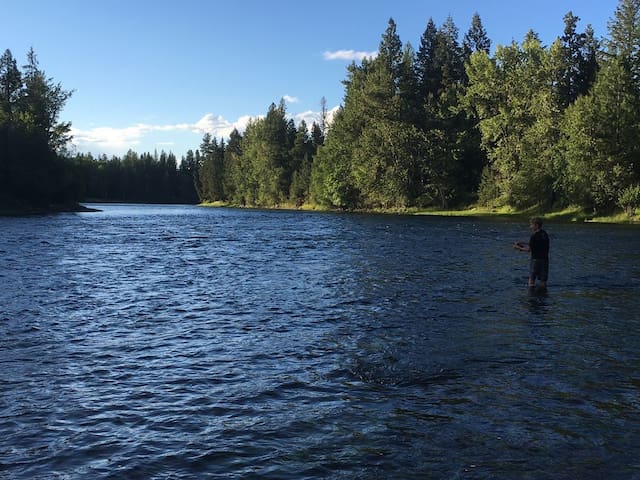 Airbnb Swan Lake Vacation Rentals Places To Stay Montana