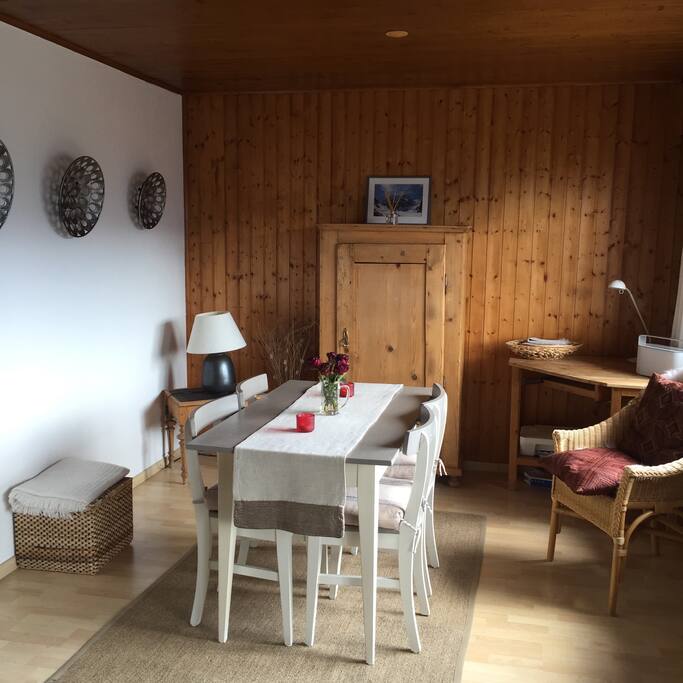 South facing lounge-diner