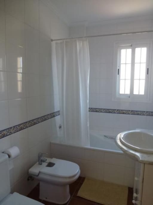 bathroom/baño