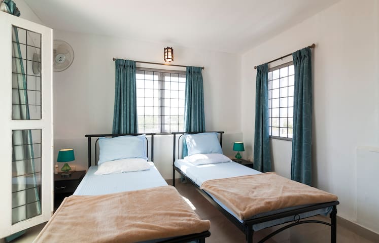 Apartment Near Beach