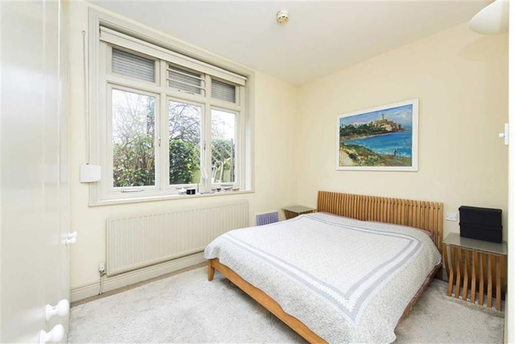 Bedroom (1 of 2)