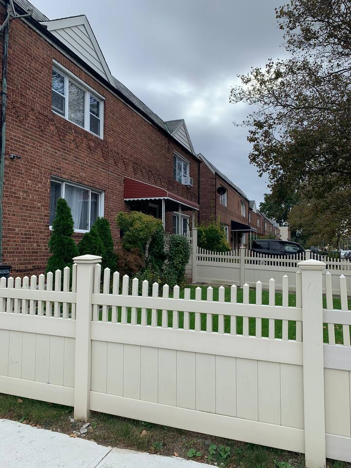 Top 9 Airbnb Vacation Rentals With Pool In Queens, New York Updated