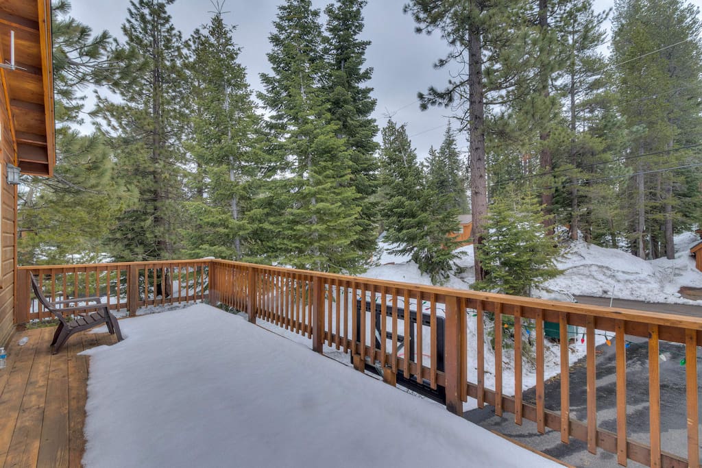 With nature as your neighbor, the upper level deck is sure to soothe the soul.
