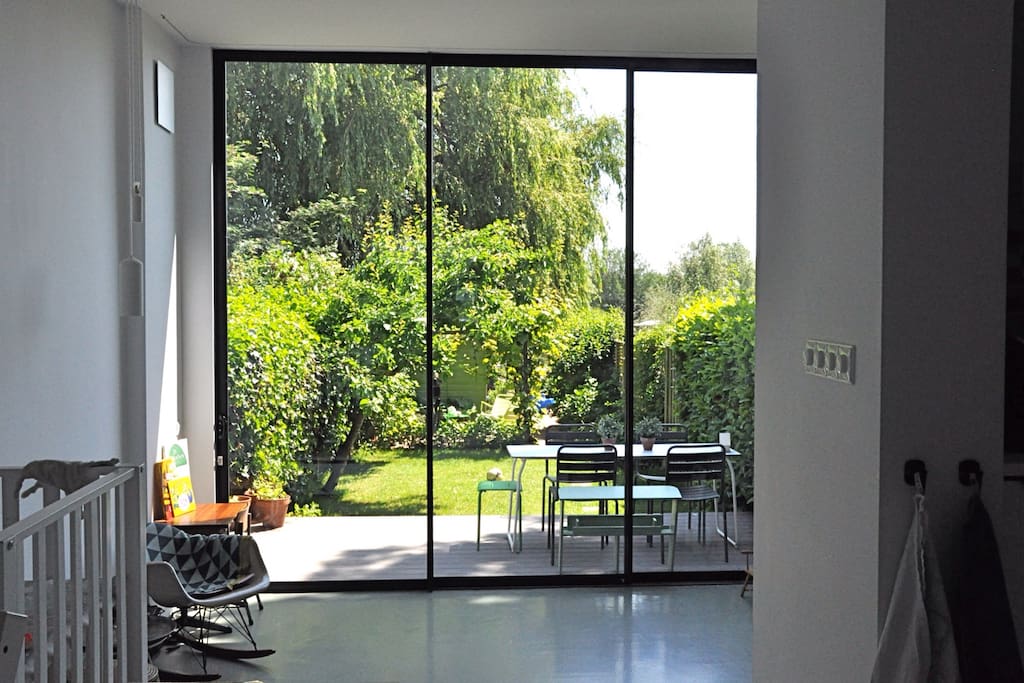 The garden room is newly build in 2015. The house became so much more spacious and light after the building was complete.