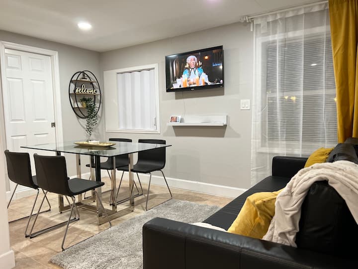 Madrigal, Cozy Apartment, Large Private Backyard - Winter Park, FL