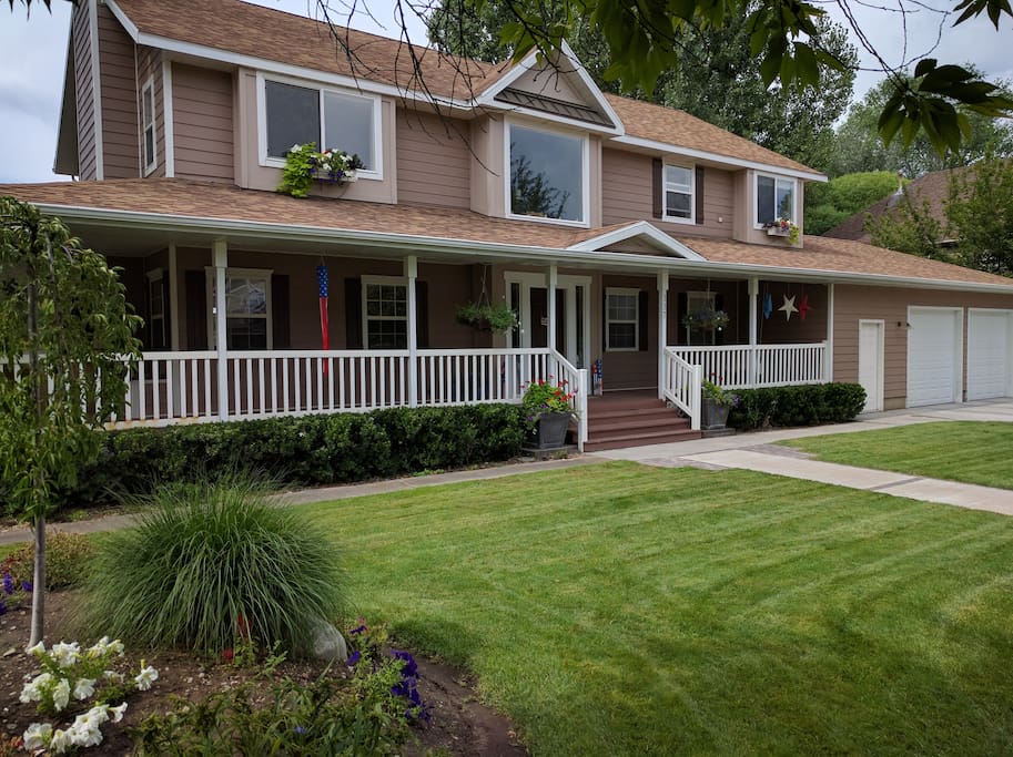 View of the house showing the West side on the far right.
