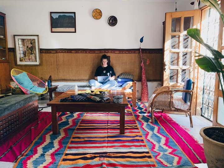 Airy bedrooms with great outdoor space in Dakar Houses for Rent in