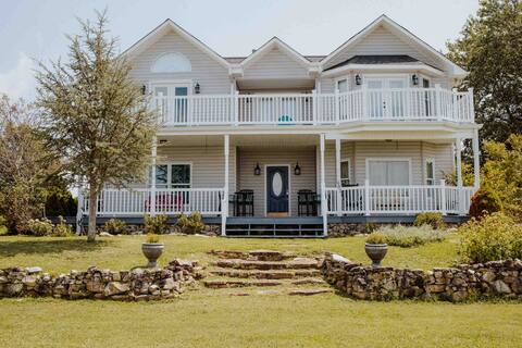 Large Historical Alpine House near Chattanooga