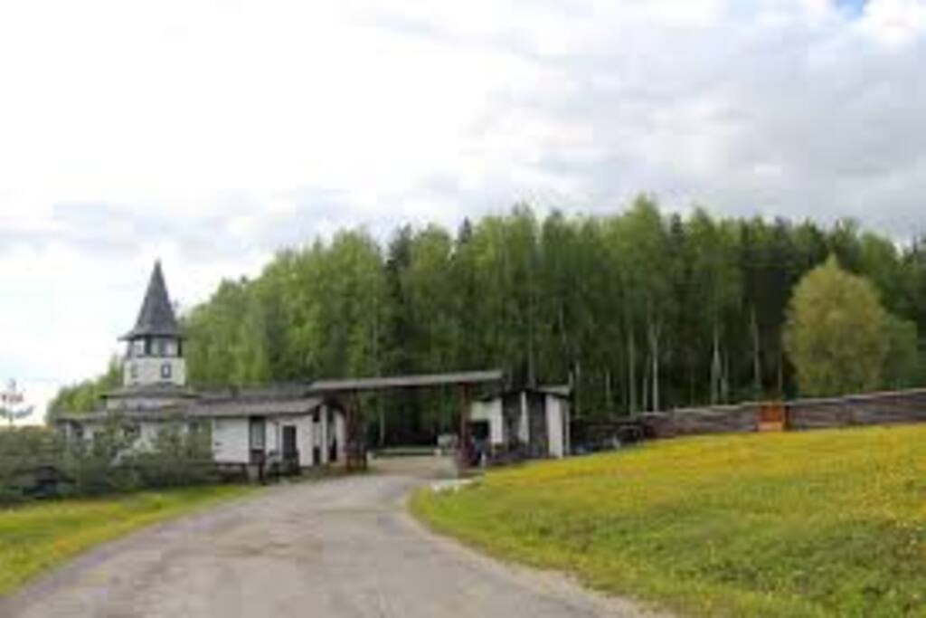 въезд в поселок