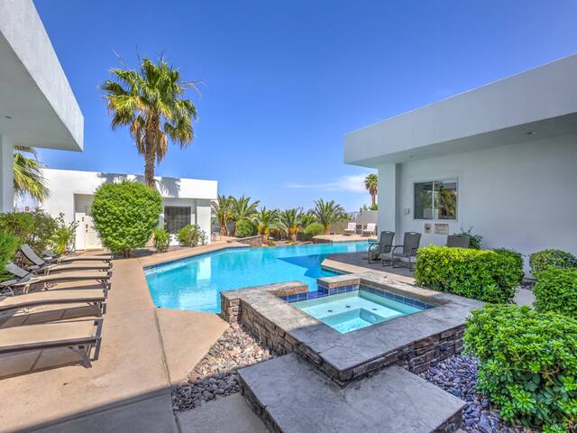 Modern 7000sf VILLA, Basketball/Tennis Court gallery image 2