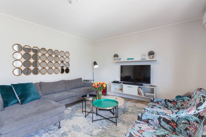 55 On Main gallery image 5