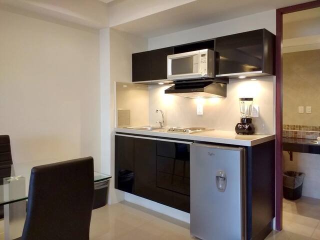 All-suites Tower 22 floors – Coworking Home Office gallery image 4