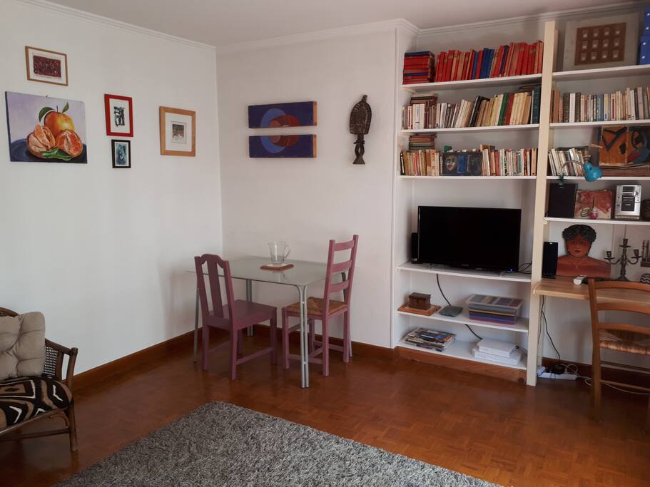 coin salle à manger, bibliothèque