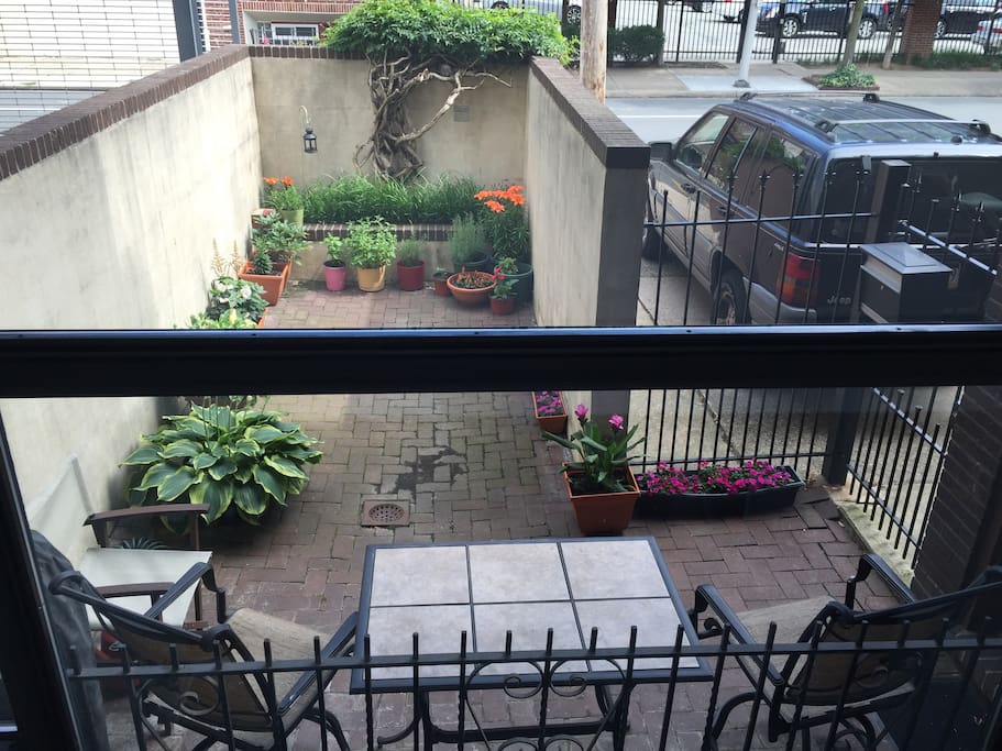 outdoor patio - living room view