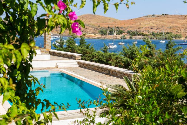 Unique villa with private pool in Vourkari gallery image 3