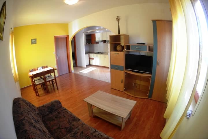 Luxory Apartment (2) With Swimming Pool - Jelsa