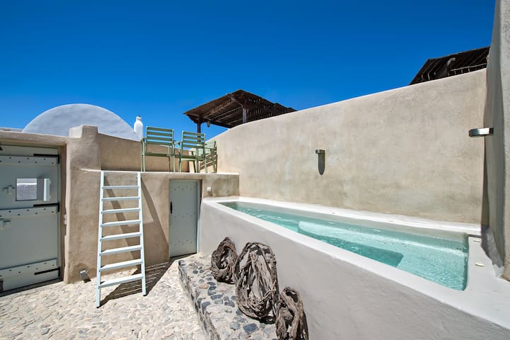 Pyrgos old winery villa