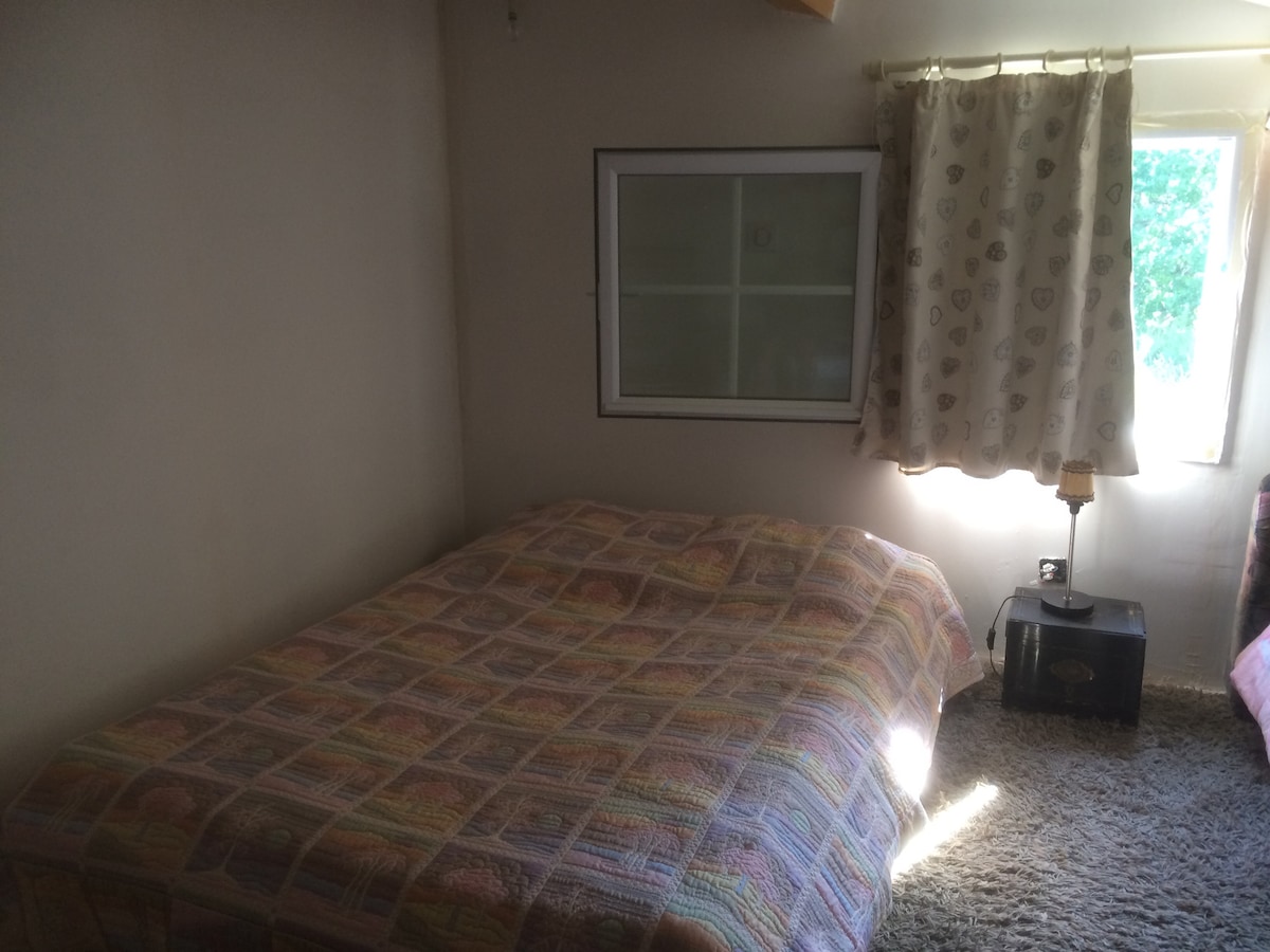 საძინებელი 4