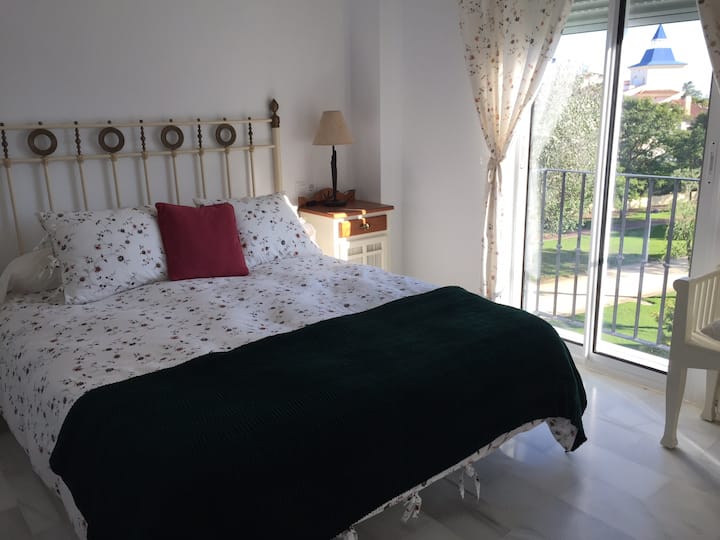 غرفة النوم 1