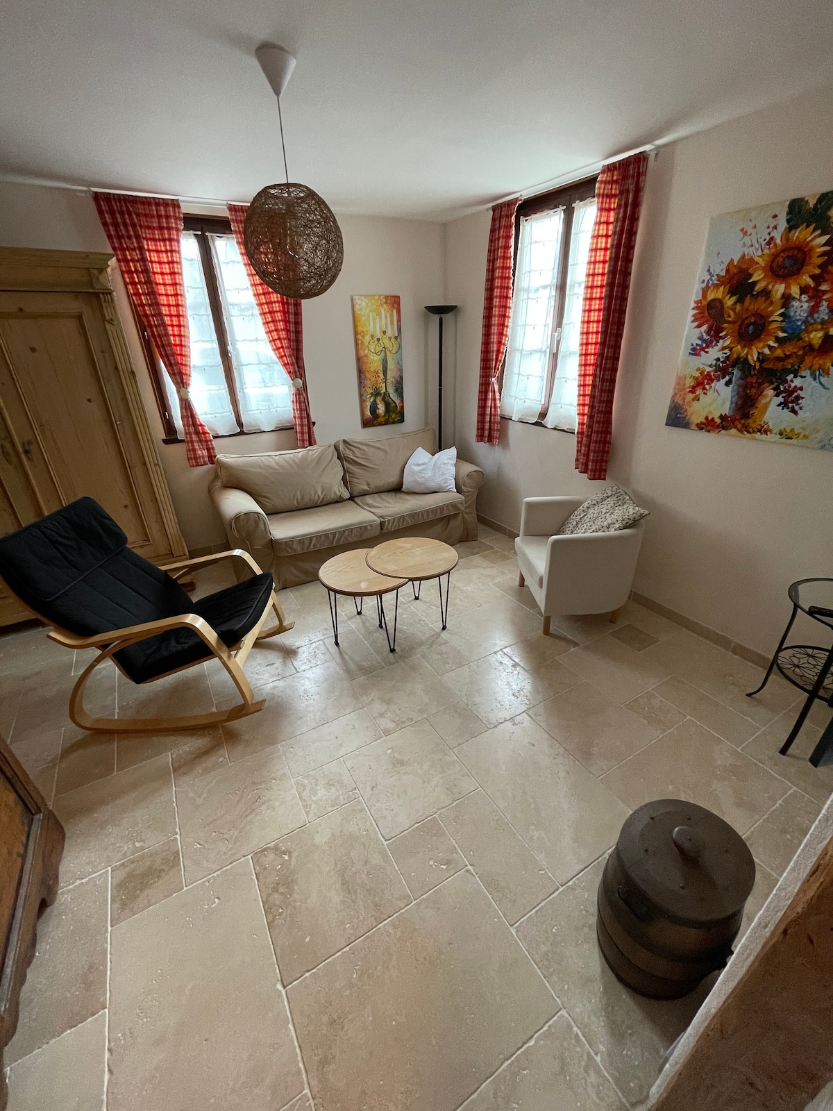 Top Airbnb: Beautiful apartment in renovated Alsatian house en Illkirch Graffenstaden