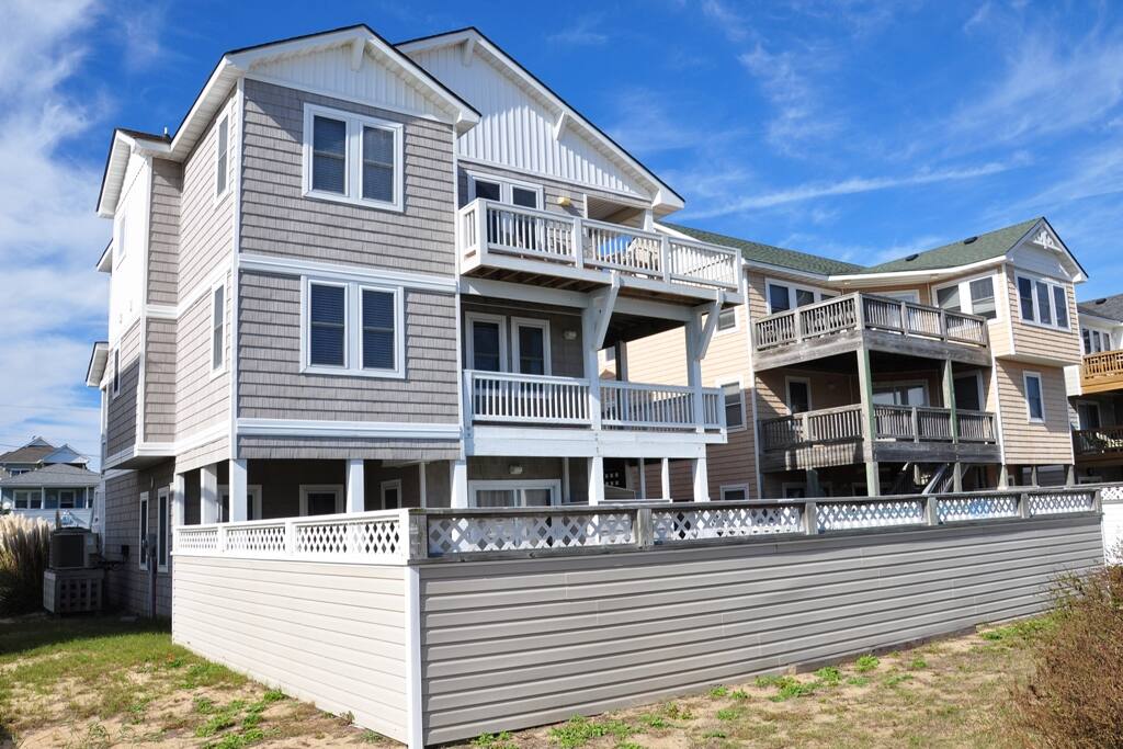 KD31: Sweet Home Carolina | Rear Exterior
