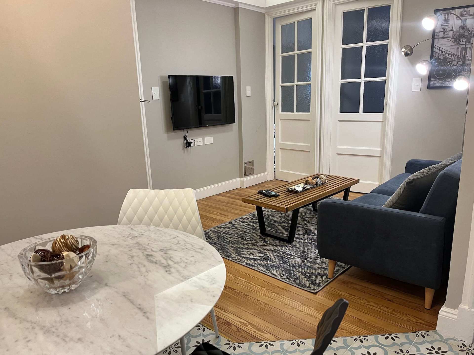 Elegant French Apt | King Bed + 2nd Room– Recoleta
