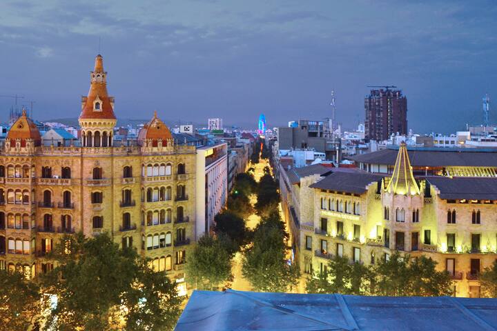 Barcelona center penthouse solarium gallery image 2
