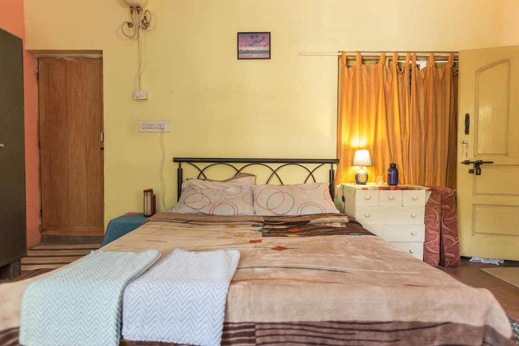 King size bed