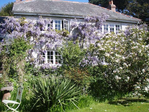 Rosemerryn, Edwardian Artist house.