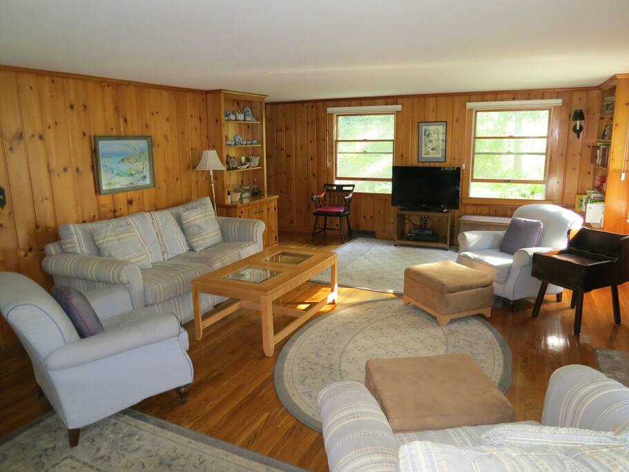 Beautiful, Large Cape Cod Property Houses for Rent in Bourne