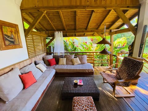 Charming Tangara T3 in a green setting