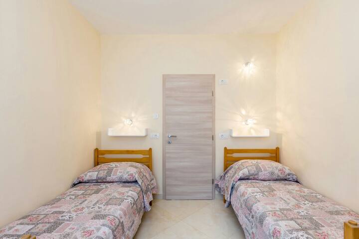 غرفة لشخصين