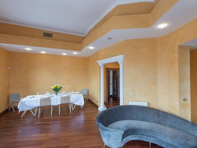 Vatican Luxury View gallery image 2