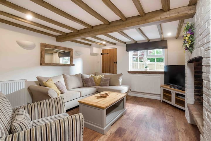 Wellington Cottage. A Cheerful Place To Stay. - 埃文河畔斯特拉特福