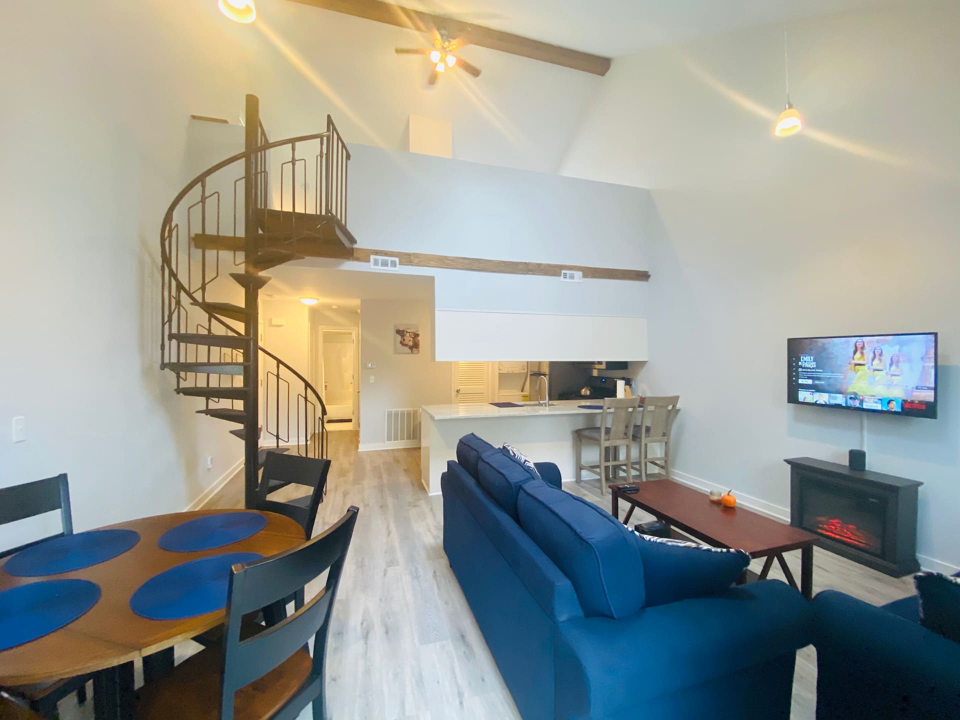 BRAND NEW! MODERN SlopeSide Condo, Golf, & Spa