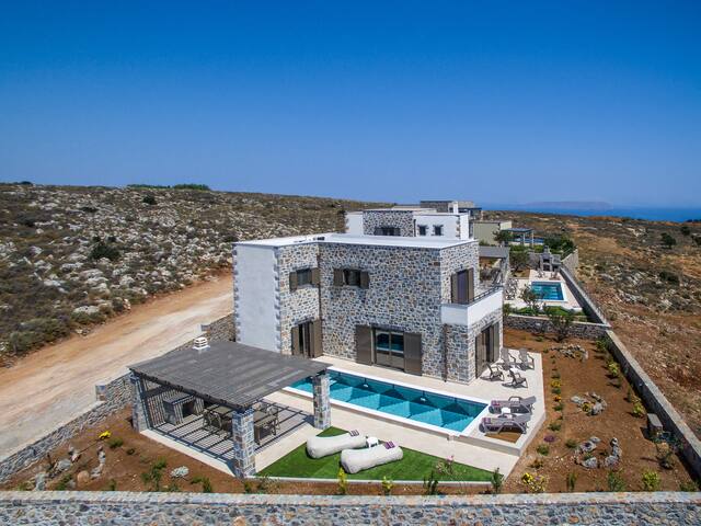 Gregory Luxury Villa by Cretevasion gallery image 4