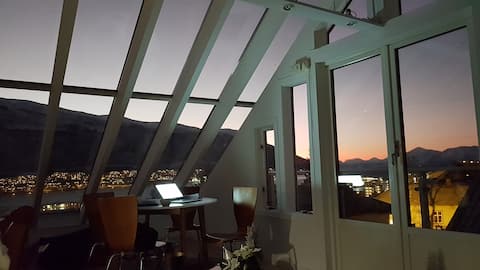 luxurious glass roof apt- tromsos best view