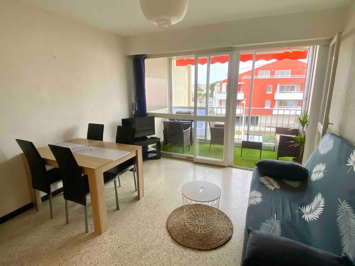 غرفة المعيشة