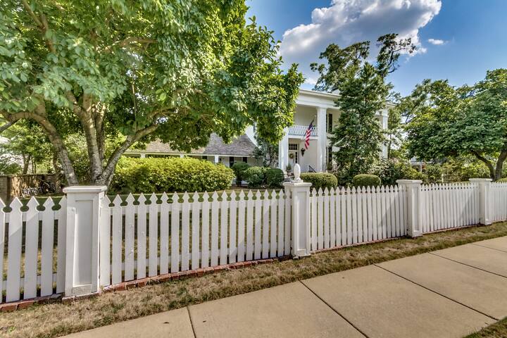 Realty South managed Airbnb listing 1