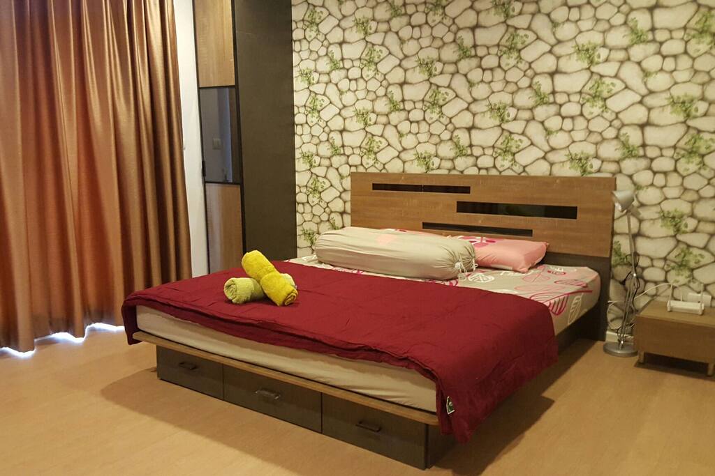 Master bedroom. 6 foot King size bed.
